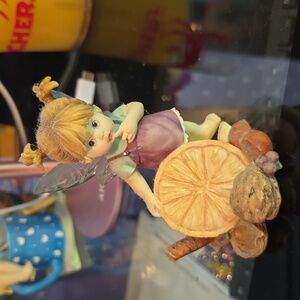 Fruit and nut fairie